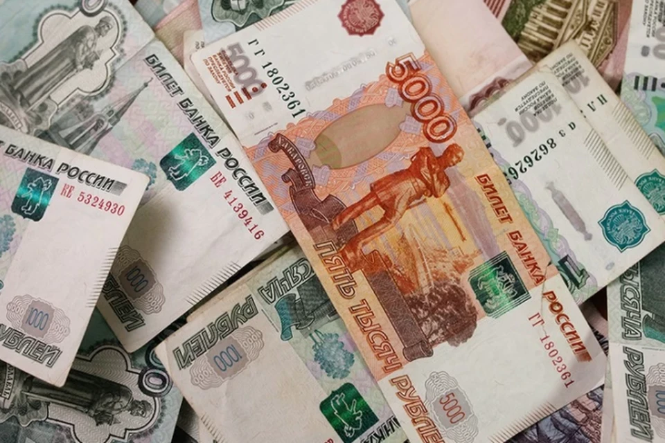 Женщина едва не перевела мошенникам 120 тысяч рублей