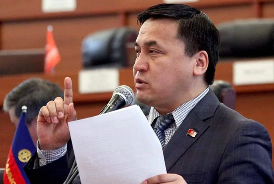Каныбек Иманалиев уверен, что Кыргызстан должен идти по парламентскому пути развития.