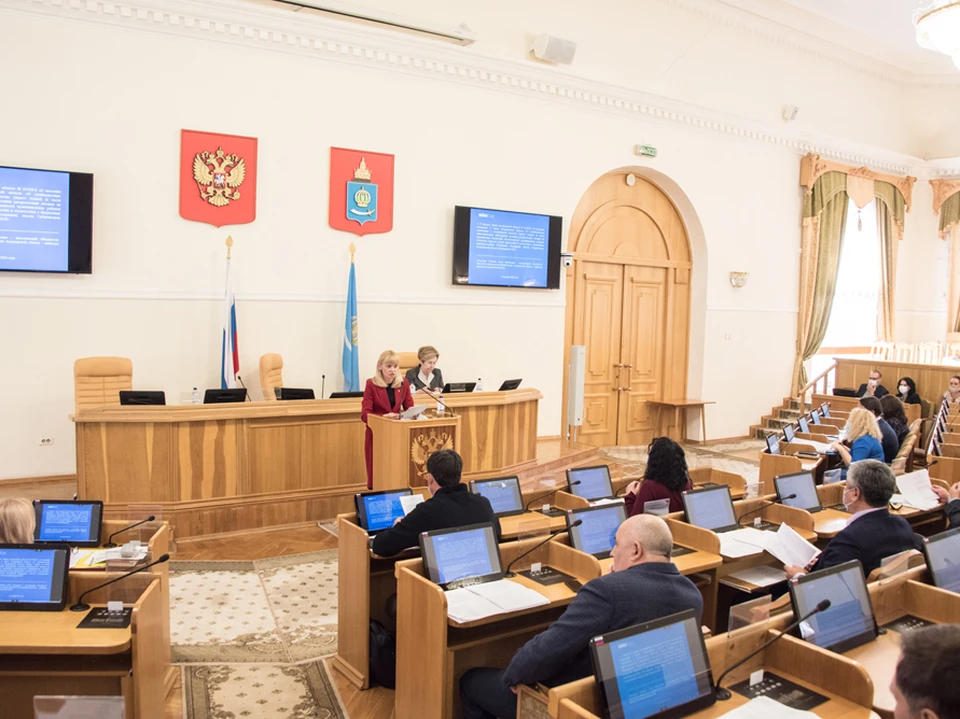 На заседании Думы проведена корректировка региональных законов