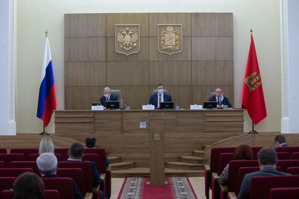 В Красноярске прошли публичные слушания по краевому бюджету на 2021 год. Фото: Андрей Бурмистров