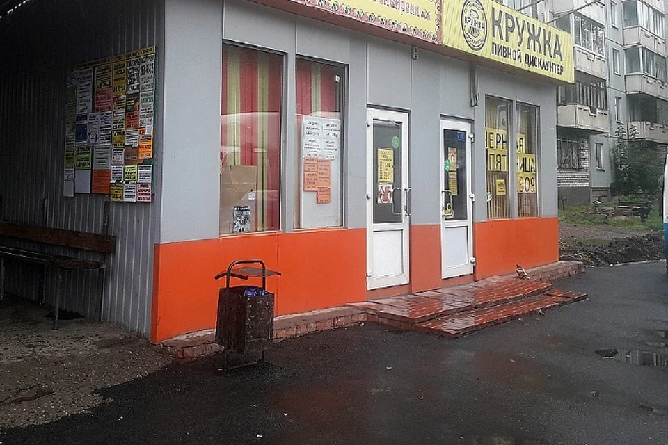 Хозяин отказался добровольно снести свой павильон Фото: администрация города