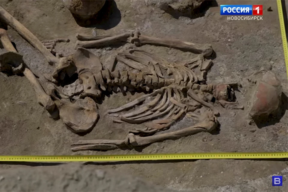 Захоронение вождя (фото: скриншот видео ГТРК-Новосибирск)