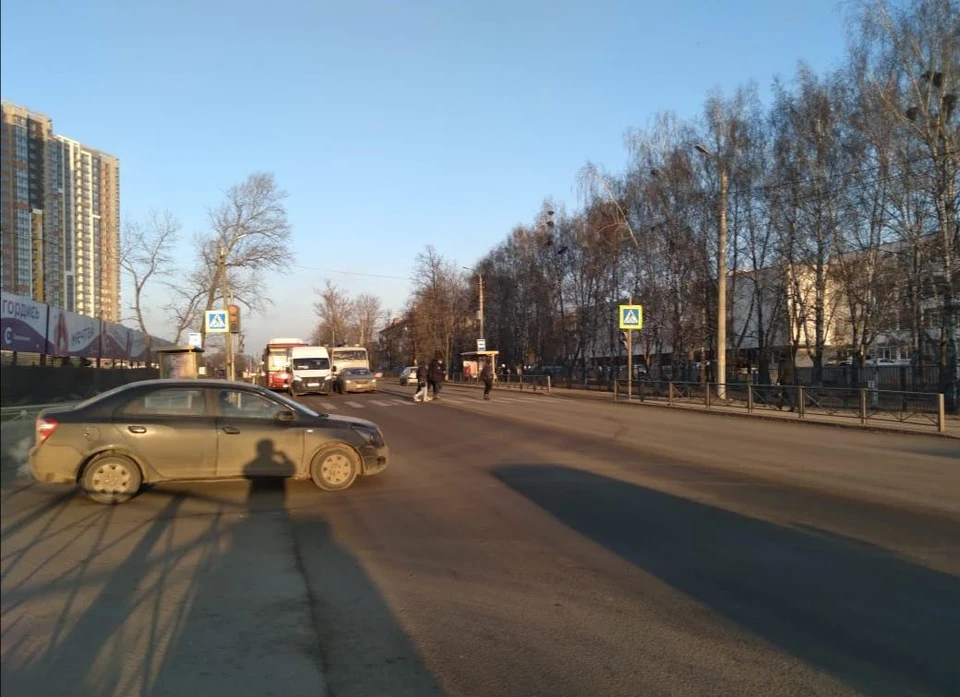 На пешеходном переходе в Туле сбили 16-летнего парня