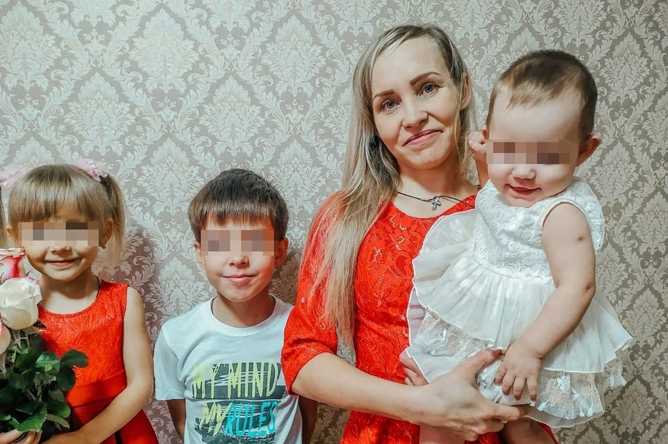 Юлии было 34 года. У нее осталось трое детей, младшей девочке всего 11 месяцев.