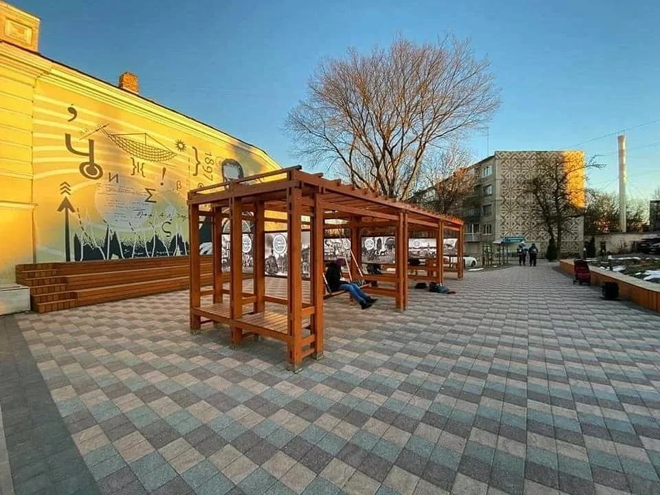 Выставку могут сделать сменяемой