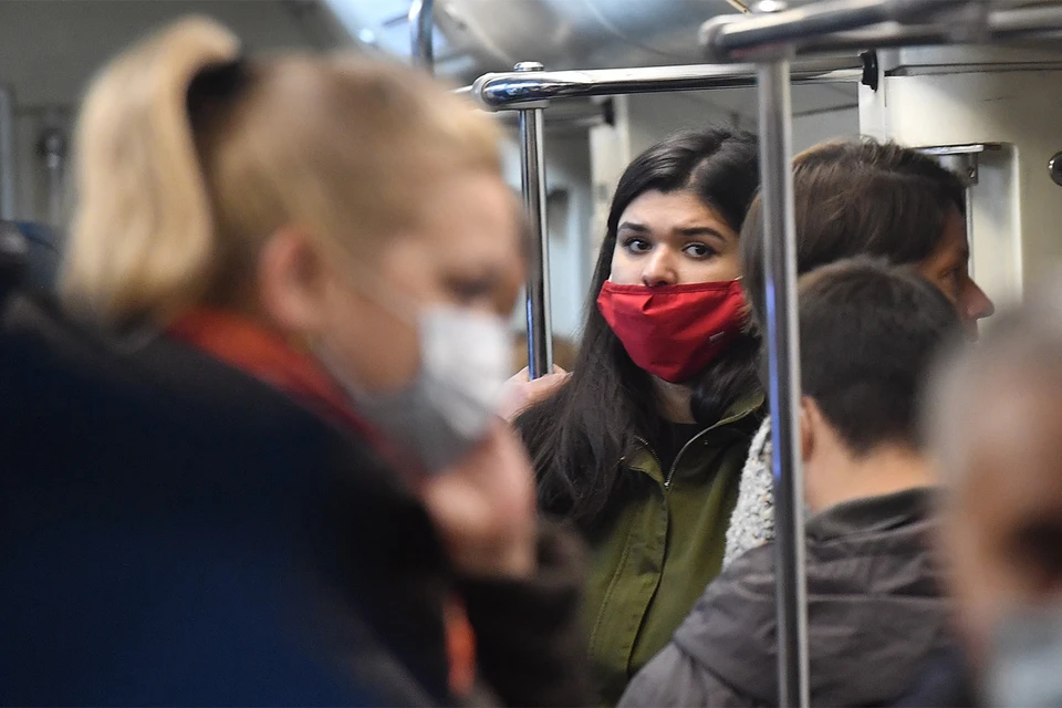 Пассажиры московского метро в дни пандемии коронавируса.