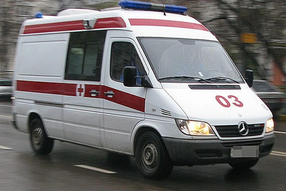 Мальчика перевезли в областную детскую больницу. Врачи продолжают бороться за его жизнь.