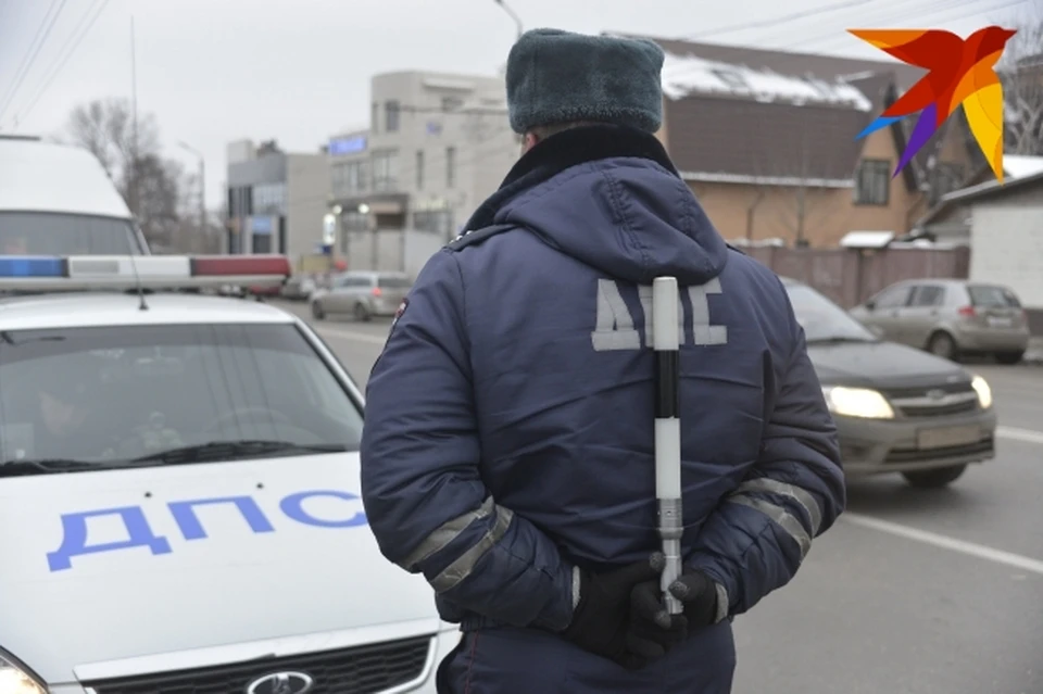 Инспекторы ГИБДД проводят рейд по нетрезвым водителям