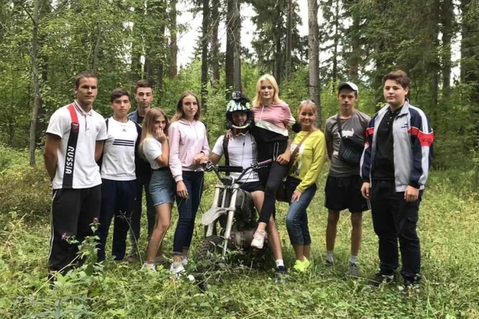 Юные волонтеры помогли найти школьницу, заблудившуюся в лесу. Фото: поисковый отряд "Регион59".