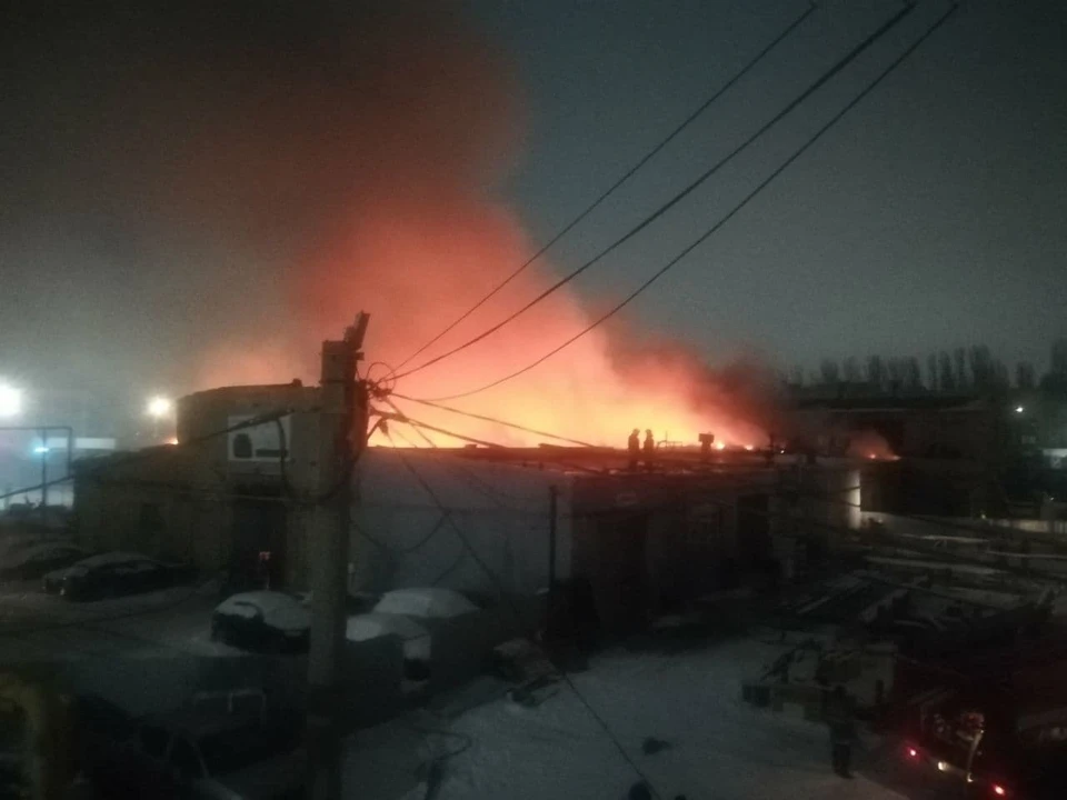 Пожар на Московском шоссе в Саратове