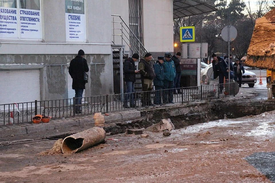 Из-за аварии на теплотрассе в Ленинском районе школьники остались дома. Фото: Архив КП