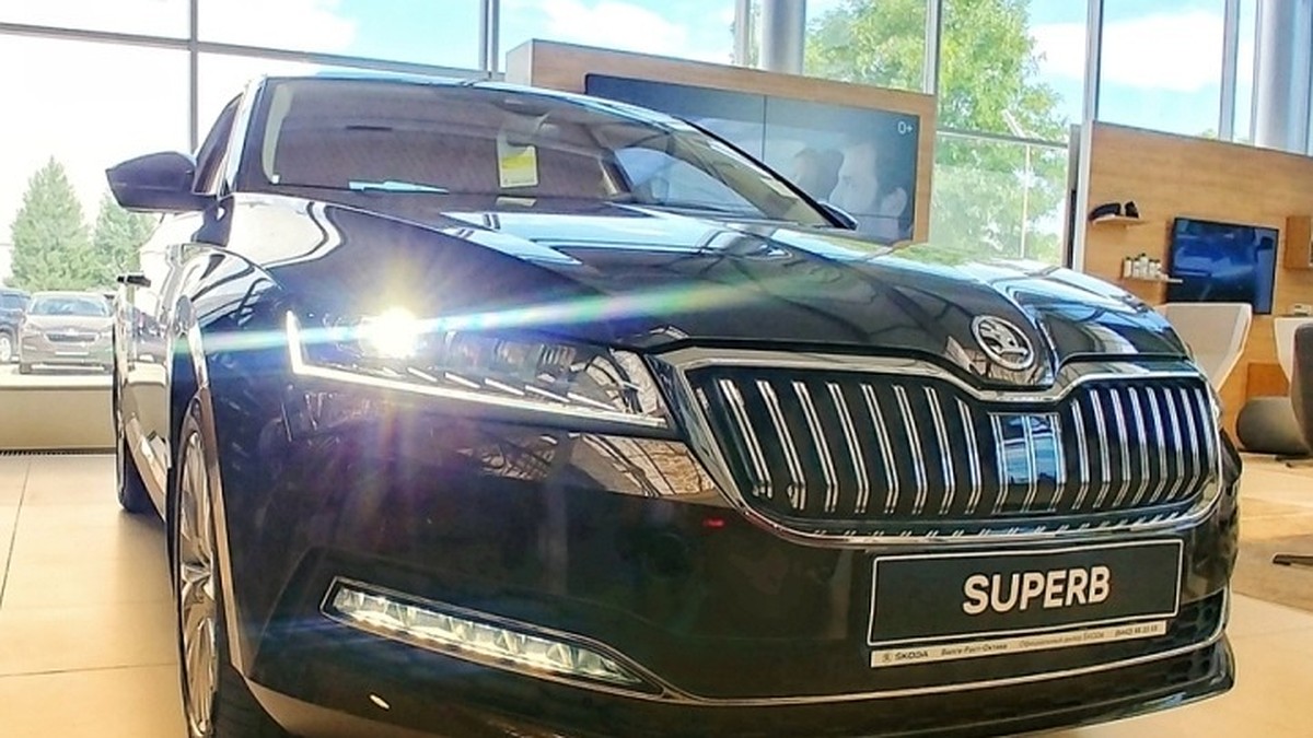 Обзор 5-дверного лифтбека SKODA SUPERB спустя год эксплуатации - KP.RU