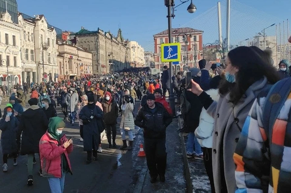 Один из моментов митинга во Владивостоке 23 января. Фото предоставлено читателем КП