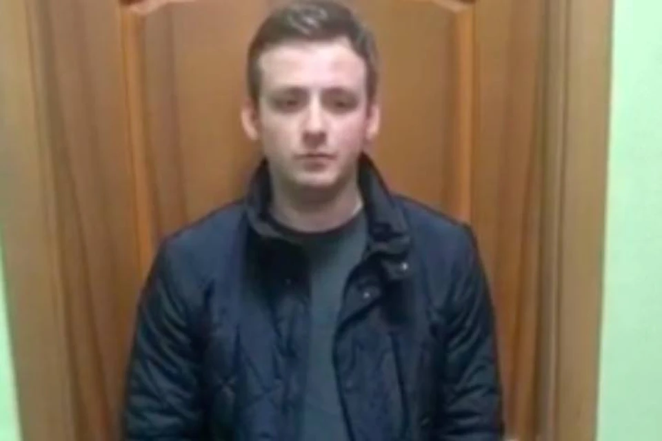 Участника незаконной акции в Петербурге задержали за нападение на полицейских
