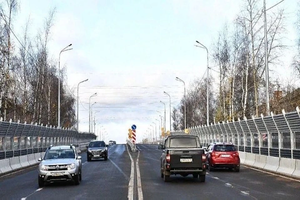 Проезд по мосту. Добрынинский мост Ярославль. Добрынинский путепровод Ярославль. Пуск Ярославской эстакады. Добрынинская развязка Ярославль