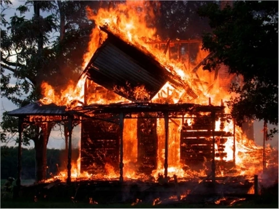 Накануне в Удмуртии загорелось сразу два дома в разных районах республики Фото: пресс-служба СУ СК по Удмуртии