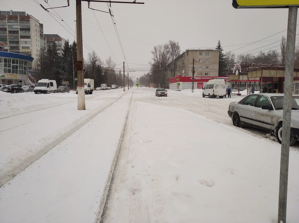 В Курске продолжается снегопад