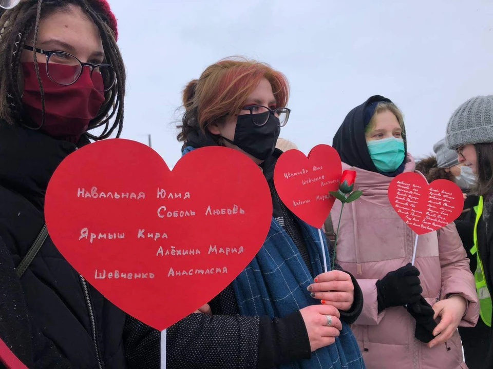 Аналогичная акция прошла сегодня и в Москве, на Старом Арбате. Фото: Сообщество «Протест СПБ площадь Восстания» во «ВКонтакте»