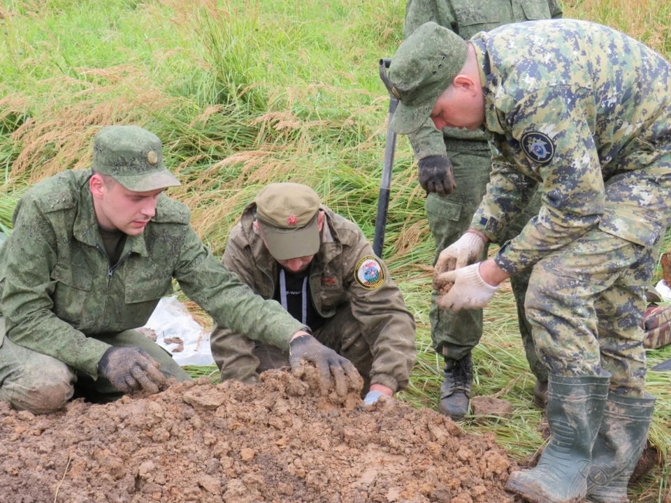 Бесплатные поисковики. Поисковый отряд сыны России. Военно-поисковый отряд плакат. Куксенко поисковый отряд.