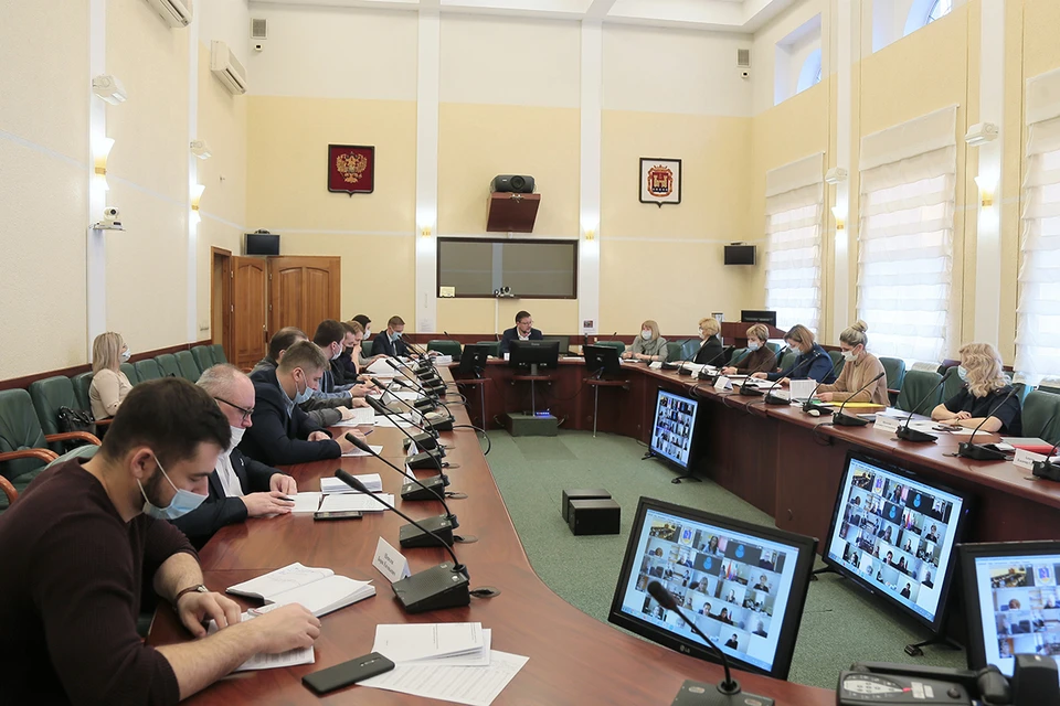 Заседание прошло в областном правительстве.