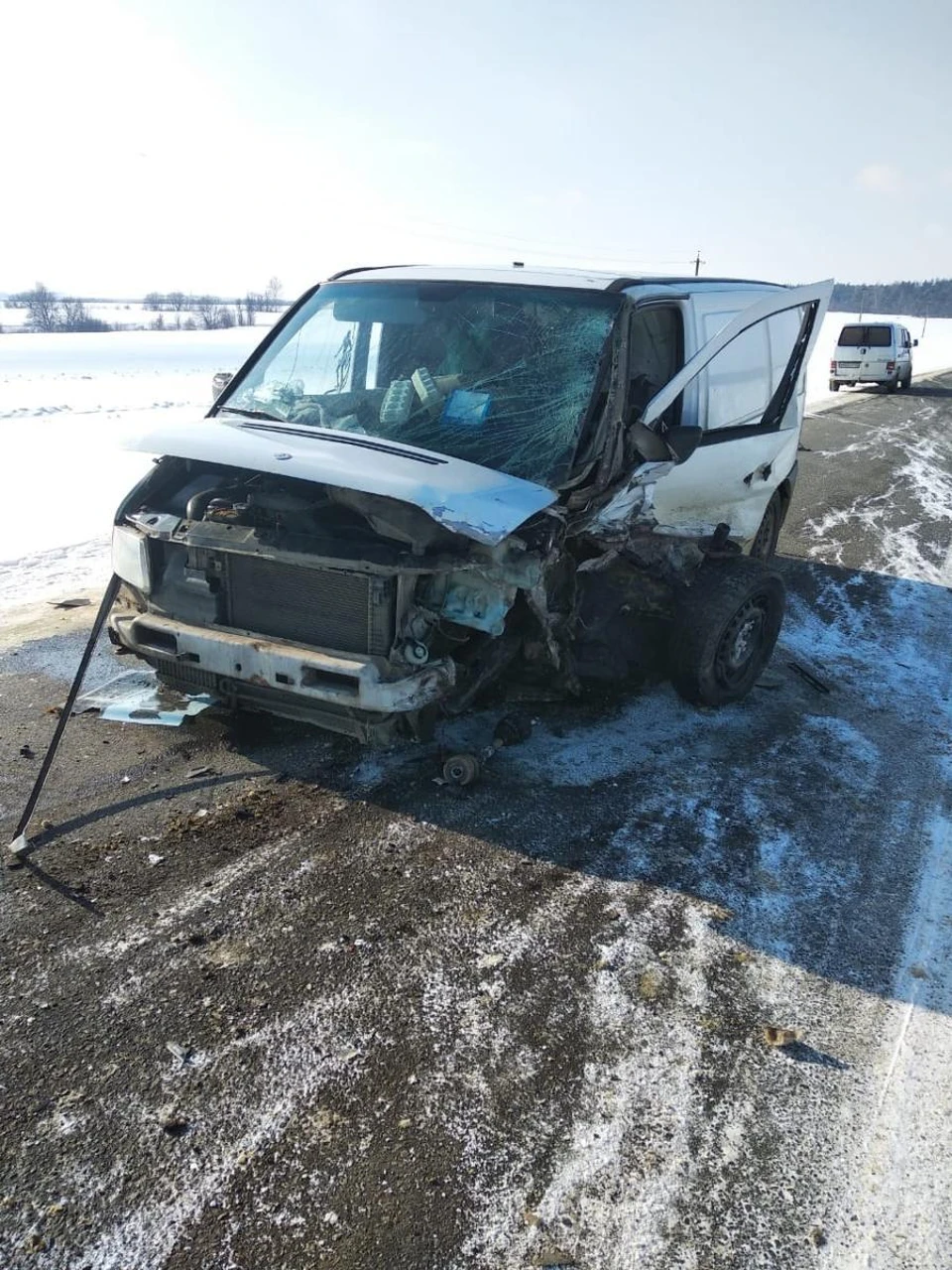 На дороге под Орлом в лобовой аварии пострадали два человека