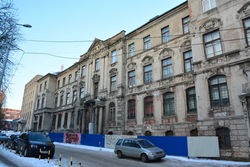 Проект восстановления здания был подготовлен еще в декабре прошлого года.