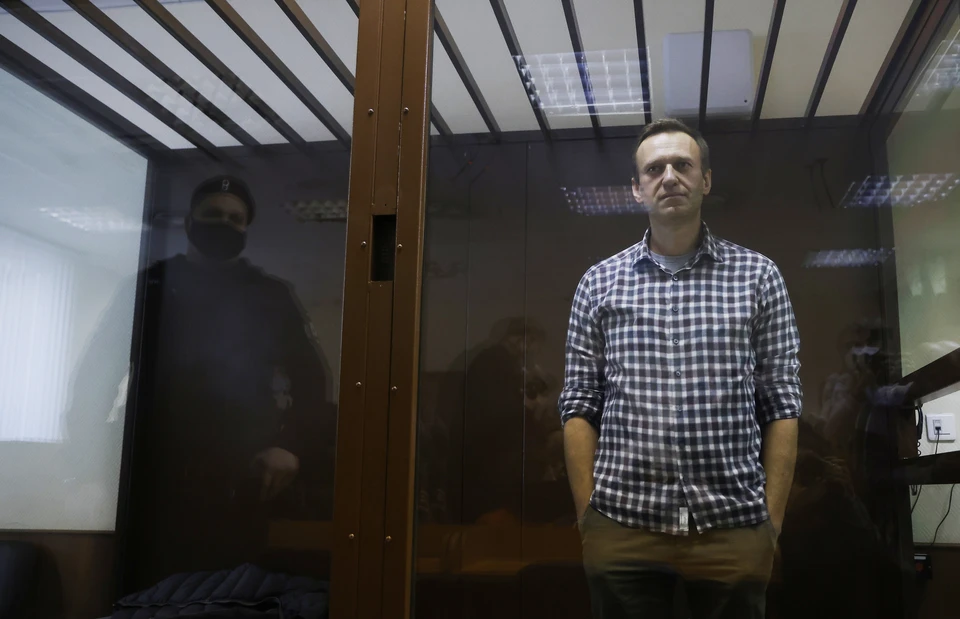 Судья начал зачитывать приговор по делу Алексея Навального