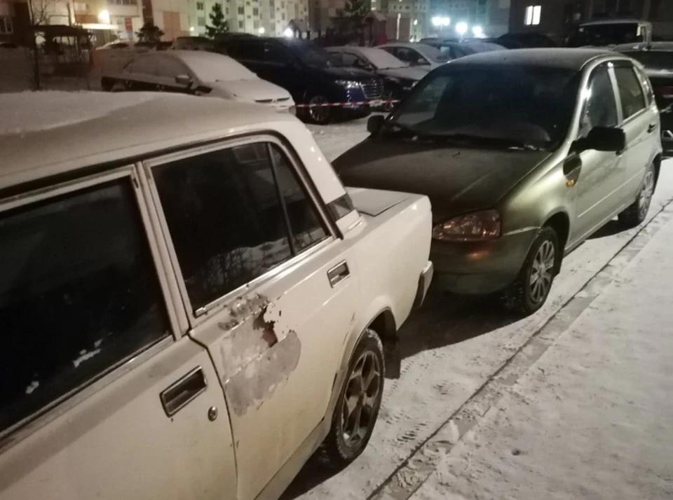 Одна из пуль попала в автомобиль. Фото: vk.com / Дарья Тадевосян