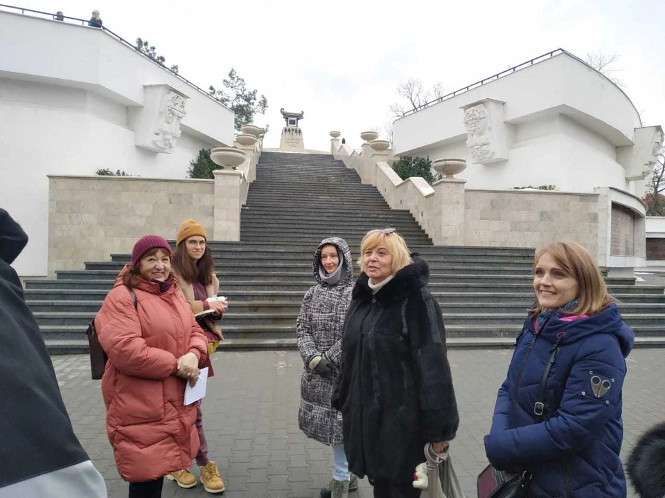 На экскурсии в Севастополь приезжают со всего Крыма