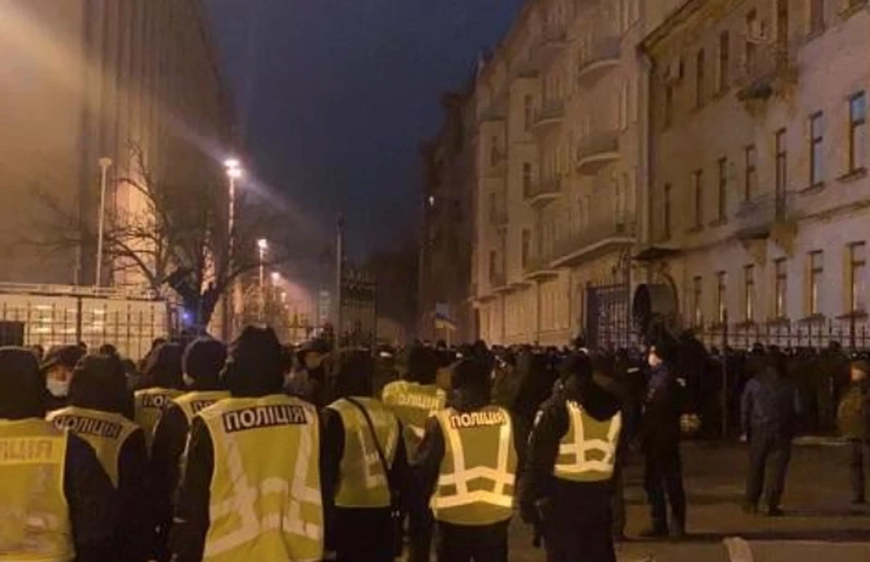 В Киеве полиция задержала 17 человек после столкновений с националистами.Фото: полиция Киева.