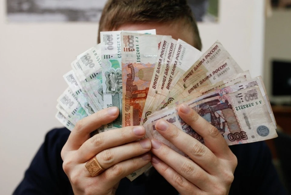 В среднем жители донской столицы зарабатывают почти 40 тысяч рублей в месяц