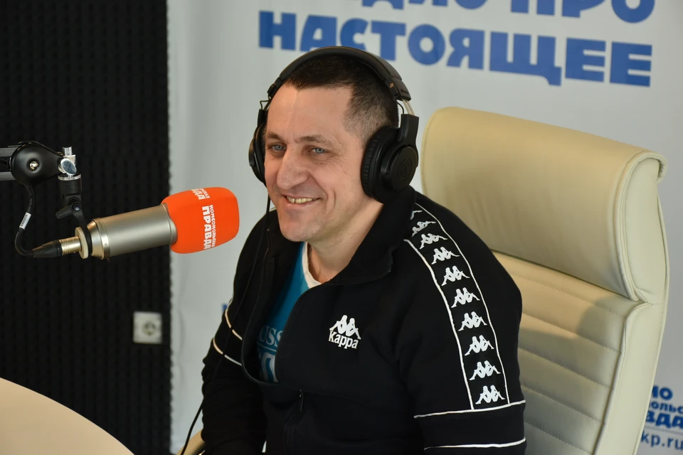 Константин Иноземцев как настоящий спортсмен и организатор первым делом проанонсировал в эфире юбилейный 30-й городской турнир