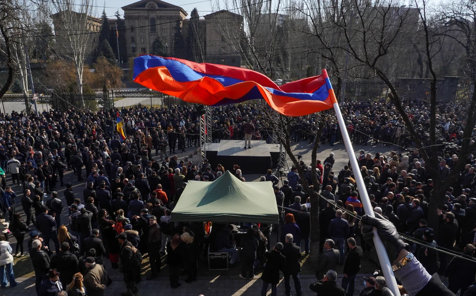 Минобороны Армении потребовало не втягивать армию в политические процессы
