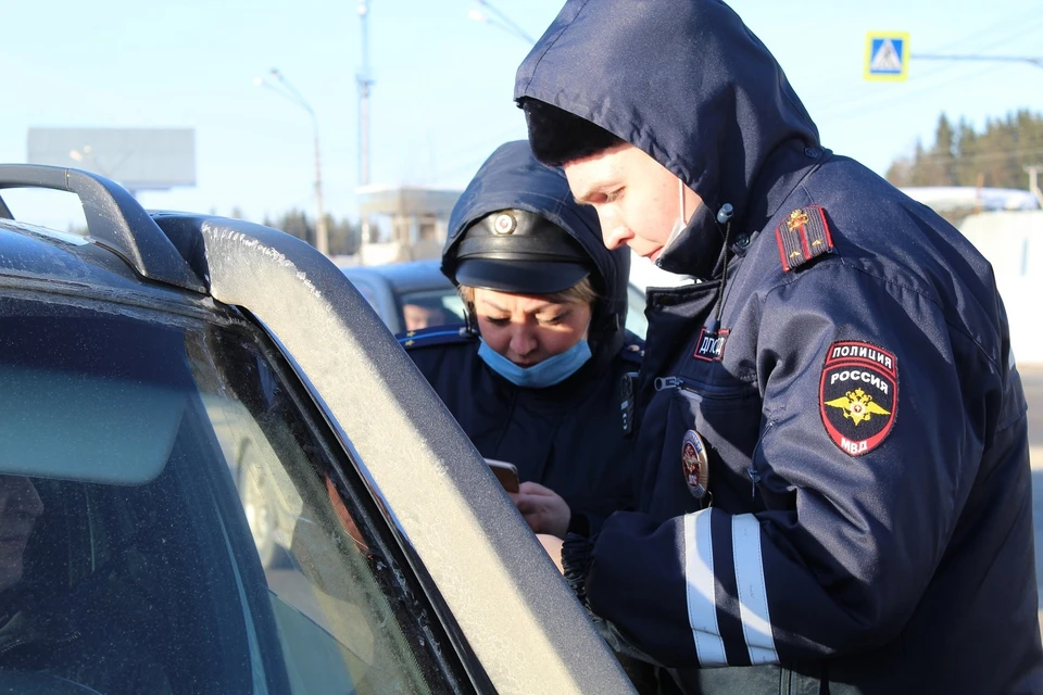 Приставы город ухта. Приставы Эжва. Судебные приставы Сыктывкар. Судебные приставы Эжва телефон. Судебные приставы Сыктывкар телефон