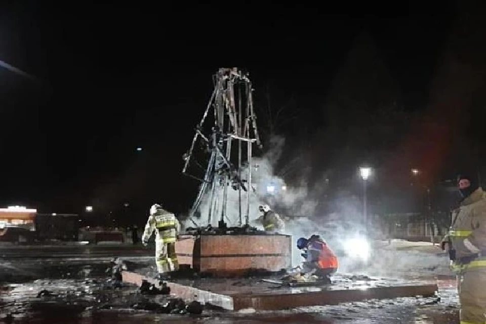 Специалисты МЧС Татарстана устанавливают причины возникновения пожара.
