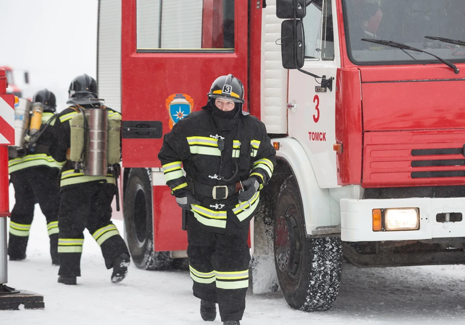 Пожар в деревянной бане стал причиной того, что пенсионер из пос. Родионово получил ожоги и отравление угарным газом, из-за чего был госпитализирован в ТОКБ. Состояние пострадавшего не уточняется.
