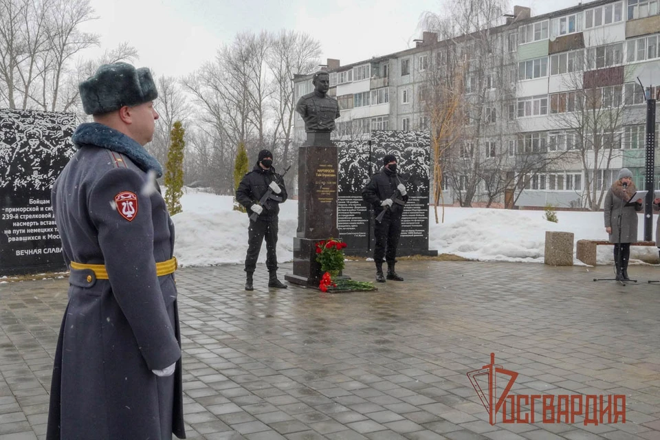 В Тульской области бережно хранят память о погибших за целостность Отечества. Фото: Росгвардия