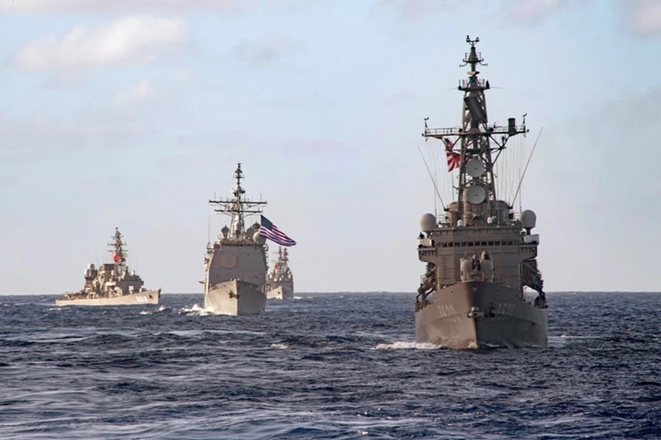 Япония и США намерены провести крупные учения в Восточно-Китайском море