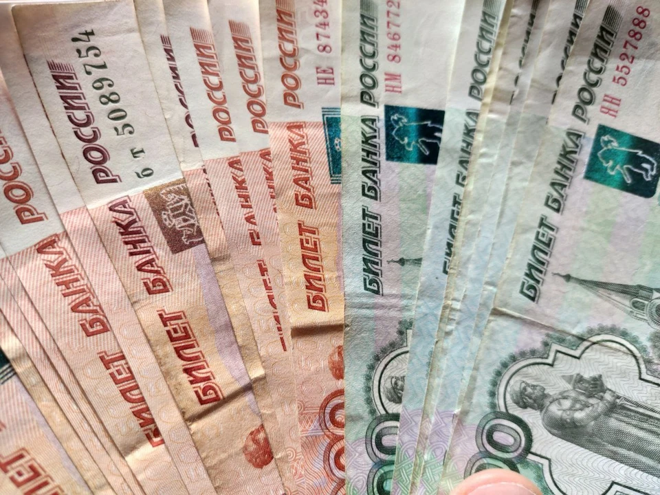 Затребованную сумму курянин передал полицейскому частями
