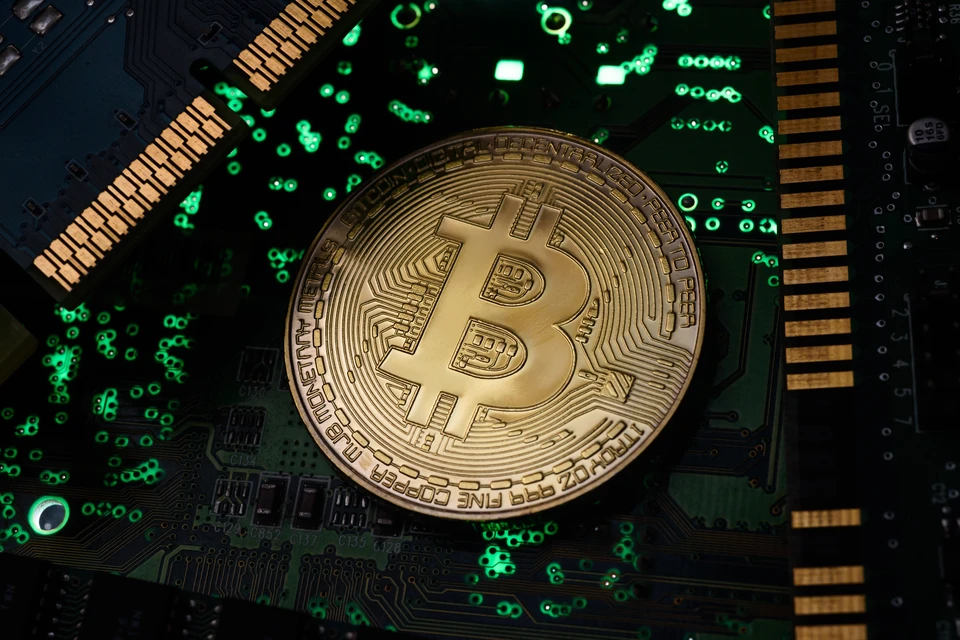 Криптовалюта спустилась на 10%.