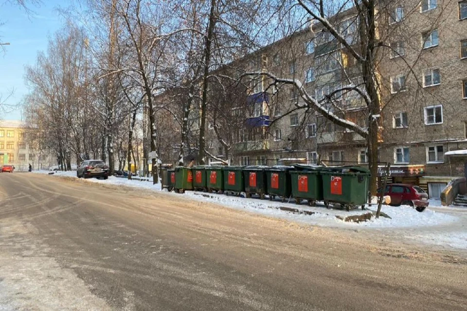 Расположение площадок накопления твердых коммунальных отходов по улицам Московской, Дзержинского, Воровского, Казанской, Некрасова не обеспечивает безопасность граждан. Фото: epp.genproc.gov.ru
