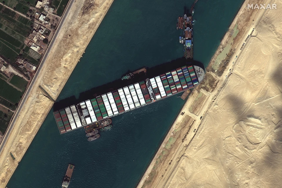 400 млн долларов – как подсчитали эксперты судоходной компании Lloyd’s List, во столько обходится мировой экономике каждый час блокировки Суэцкого канала.