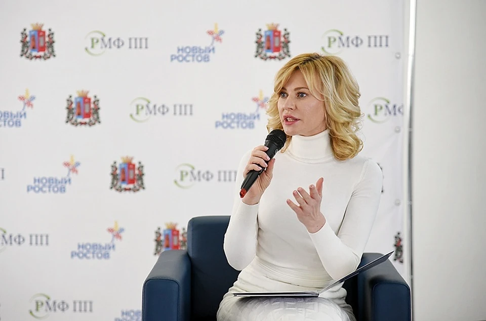 Екатерина Стенякина провела встречу с работающей молодежью. Фото: Пресс-служба ЗС РО
