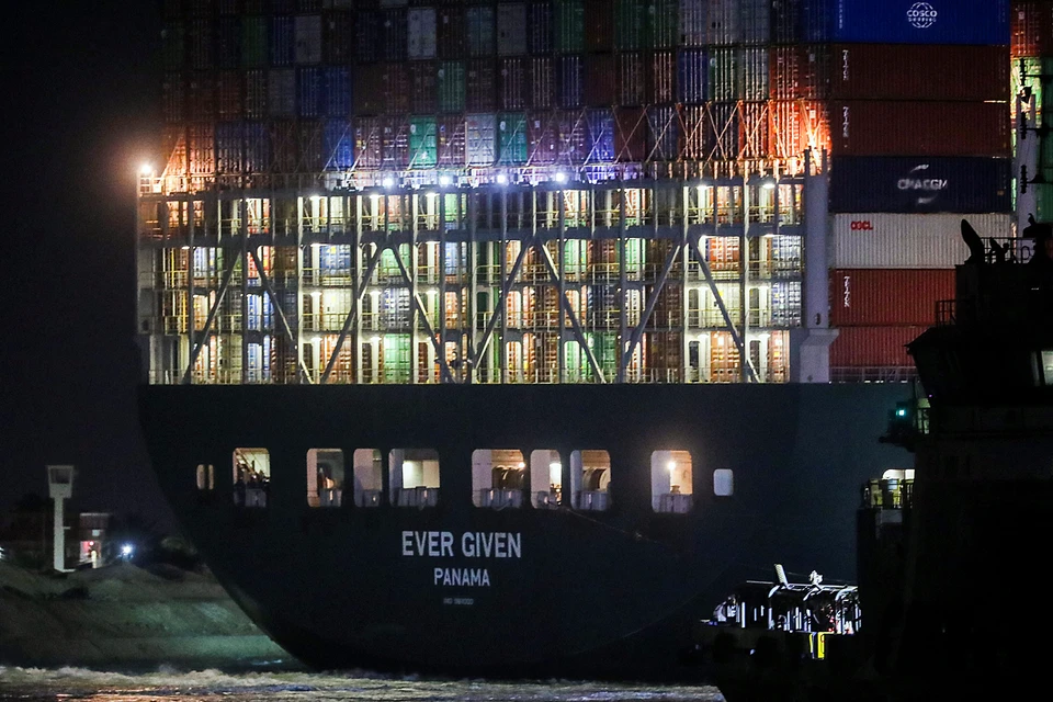 Ничего не было видно судно. 2021 Panama canal Container spasenie. 3 Видать судов. Ship blocking the Suez canal. Suez canal Vessel Jam photo.