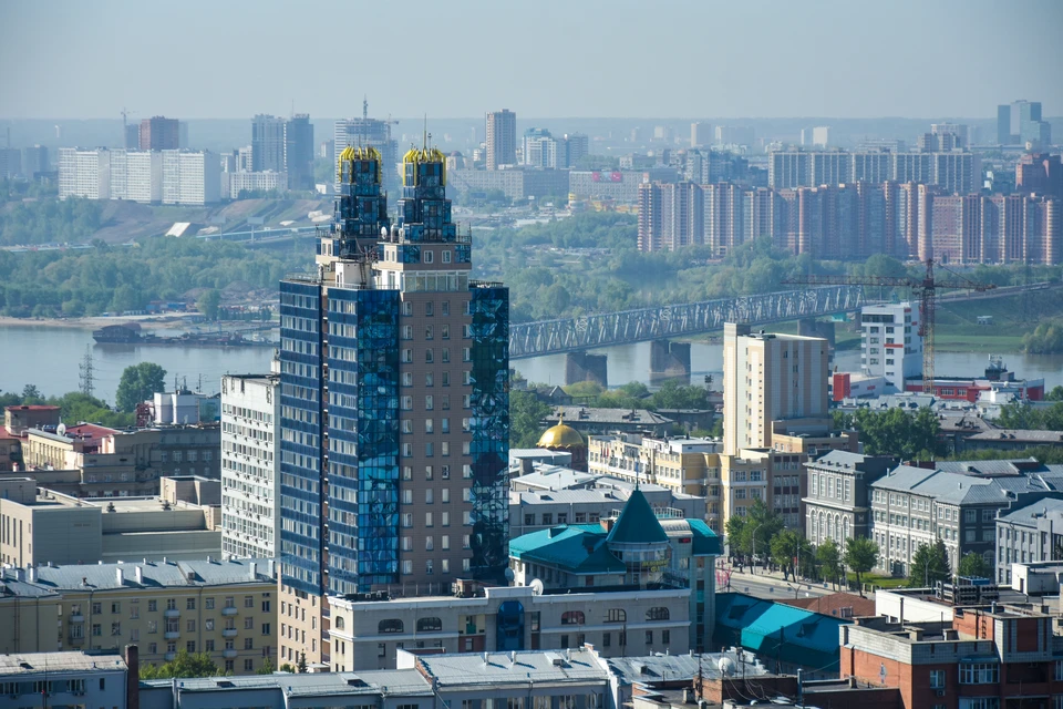 В опросе приняли участие жители 21 города, включая Новосибирск.