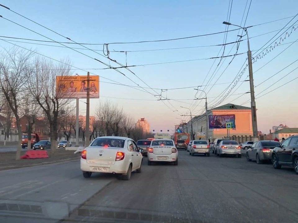 Самый проблемный участок - от Рокоссовского до Каспийской - заменят по всей ширине проезжей части.