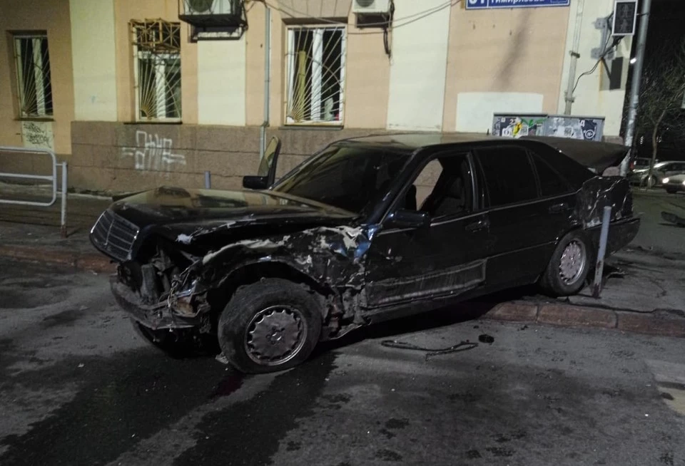 Сотрудник автомойки после аварии отказался от теста на состояние опьянения. Фото: управление по обеспечению жизнедеятельности мэрии Челябинска