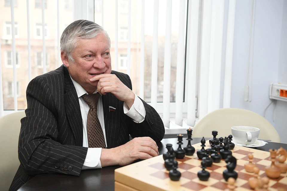 Один из главных организаторов соревнований, многократный чемпион мира Анатолий Карпов рассказал «КП», что он ждет от этого турнира и как вернуть шахматам былую популярность.