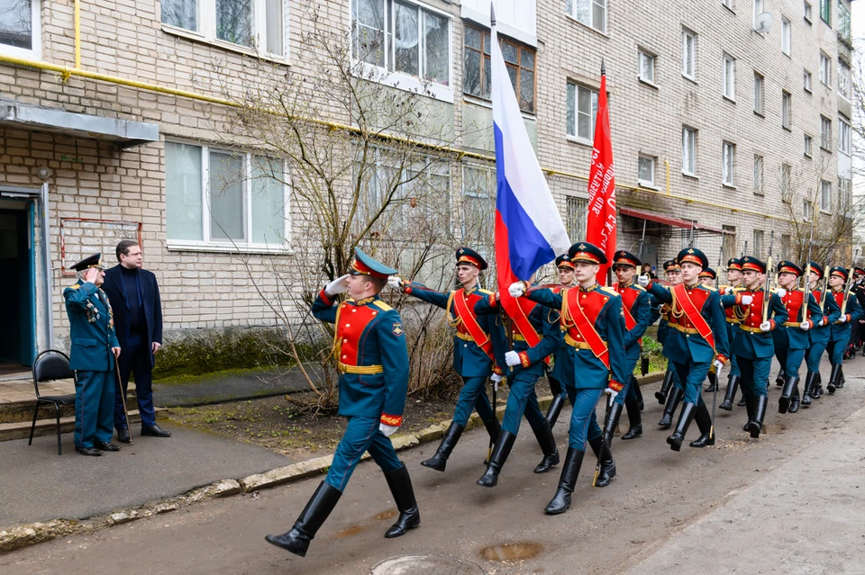 Акция «Парад для одного ветерана» прошла в Смоленске. Фото: администрация Смоленской области.