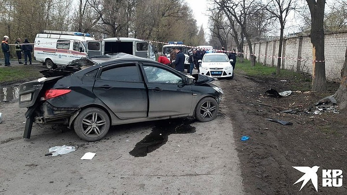 Взрослый купил им шесть литров пива»: пятеро школьников, погибших в ДТП в  Новочеркасске, накануне отмечали день рождения - KP.RU